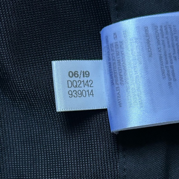 Adidas golf shorts - Picture 7 of 9